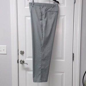 Van Heusen pants, Mens size 40/29
